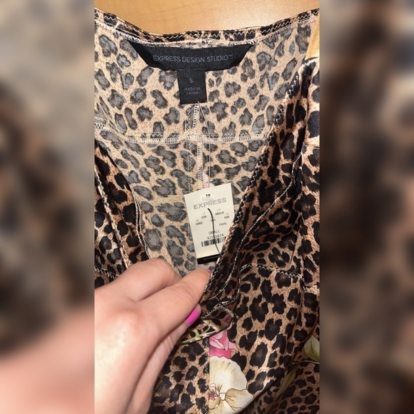 EXPRESS Top - Picture 3 of 3